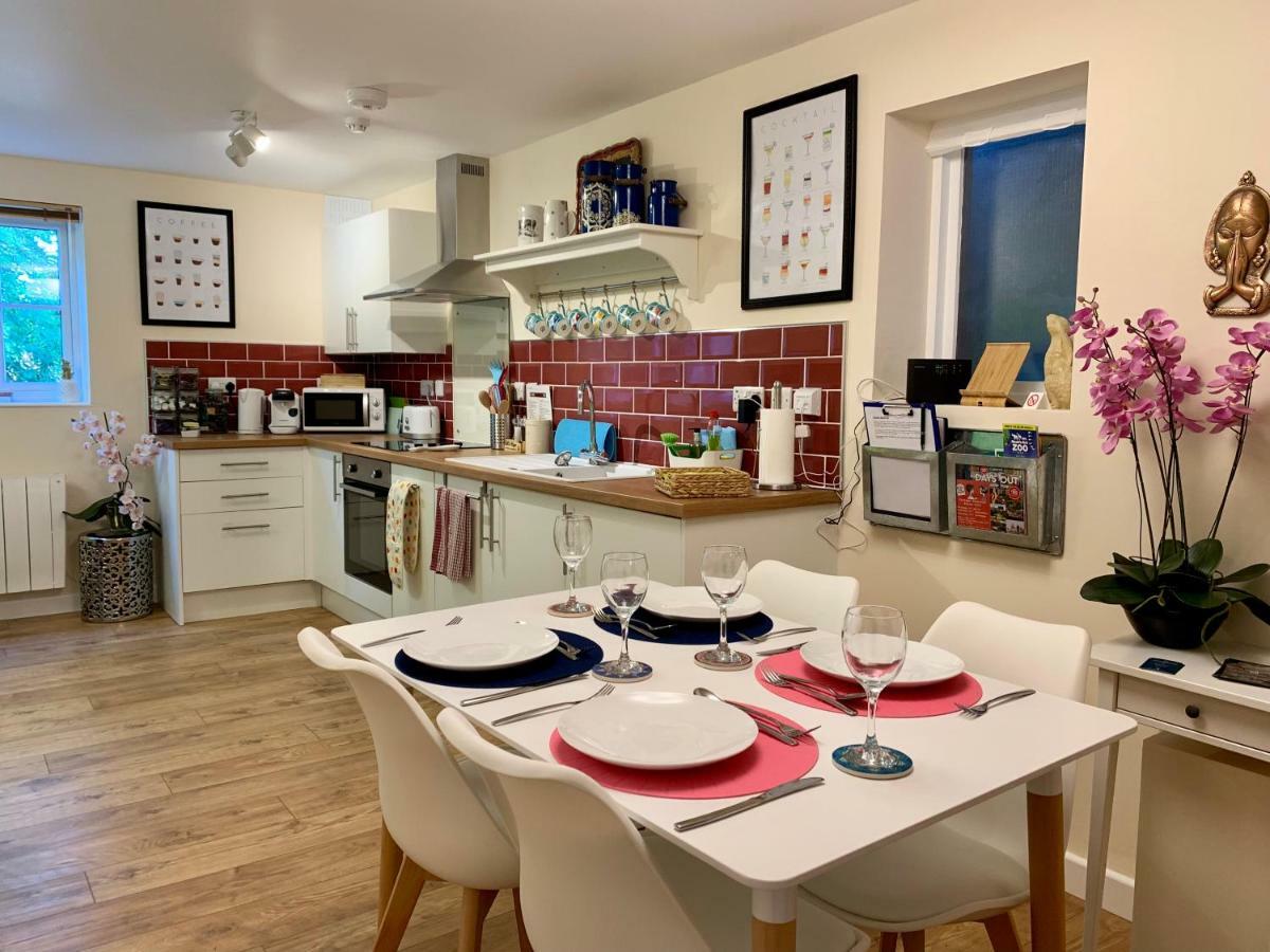 Pristine Apartment In The Centre Of Гластонбери Экстерьер фото